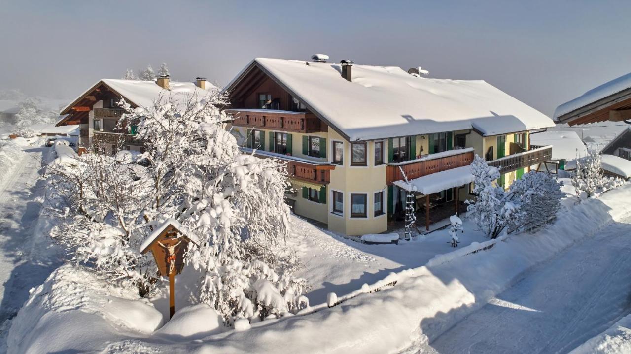 Gaestehaus Alpina Hotel Bad Kohlgrub Exterior foto